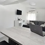 Relax House Kanica *